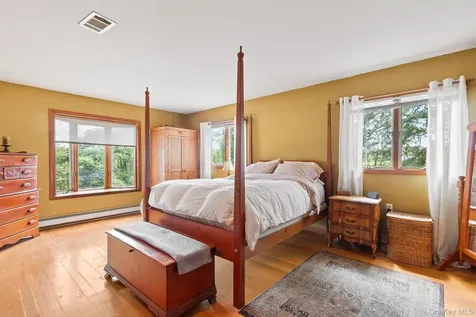 37 S Plank Road Westtown NY 10998