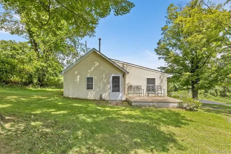 37 S Plank Road Westtown NY 10998