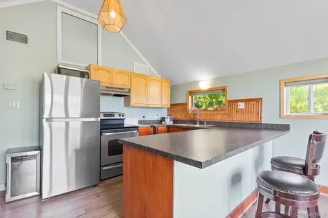 37 S Plank Road Westtown NY 10998
