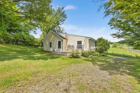 37 S Plank Road Westtown NY 10998