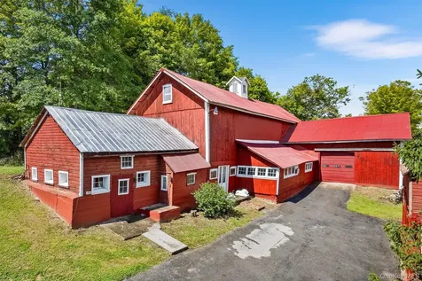 37 S Plank Road Westtown NY 10998