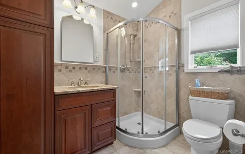 89 Beaumont Drive Plainview NY 11803