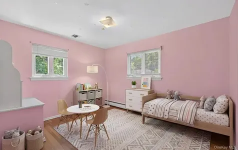89 Beaumont Drive Plainview NY 11803