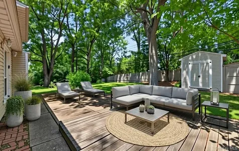 89 Beaumont Drive Plainview NY 11803