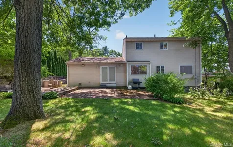89 Beaumont Drive Plainview NY 11803