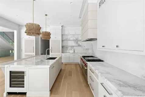 225 Norris Lane Bridgehampton NY 11932