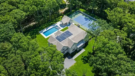 225 Norris Lane Bridgehampton NY 11932