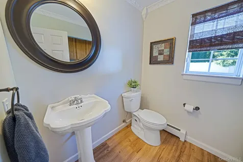 22 Northumberland Drive Shoreham NY 11786