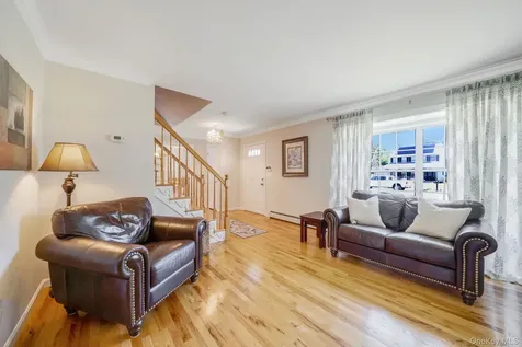 22 Northumberland Drive Shoreham NY 11786