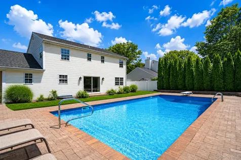 22 Northumberland Drive Shoreham NY 11786