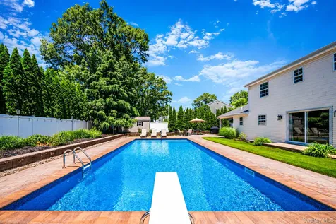 22 Northumberland Drive Shoreham NY 11786