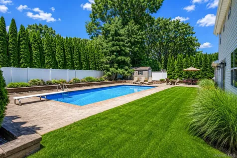 22 Northumberland Drive Shoreham NY 11786