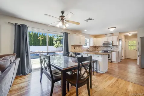 22 Northumberland Drive Shoreham NY 11786
