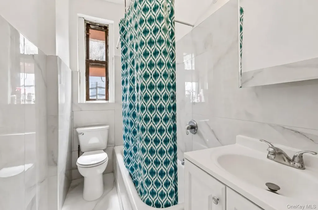 2962 Decatur Avenue Bronx NY 10458