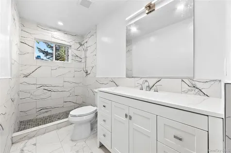 2 Circle Drive Syosset NY 11791