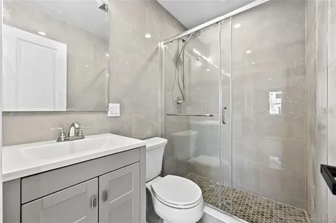 2 Circle Drive Syosset NY 11791