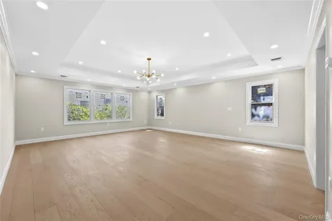 2 Circle Drive Syosset NY 11791