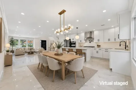 2 Circle Drive Syosset NY 11791