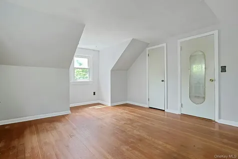 445 E Sunnyside Lane Irvington NY 10533