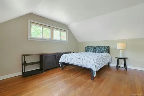 445 E Sunnyside Lane Irvington NY 10533