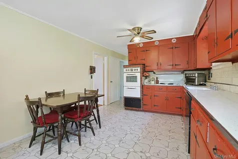 445 E Sunnyside Lane Irvington NY 10533