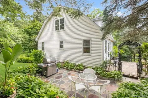 71 Pudding Street Putnam Valley NY 10579
