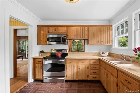 71 Pudding Street Putnam Valley NY 10579