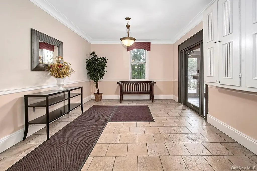 472 Gramatan Avenue Mount Vernon NY 10552