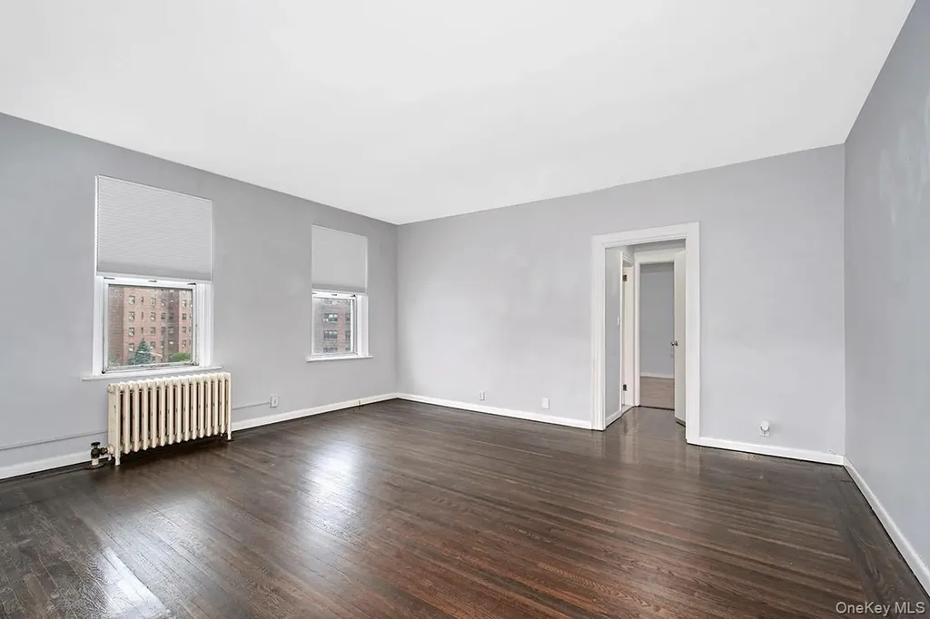472 Gramatan Avenue Mount Vernon NY 10552