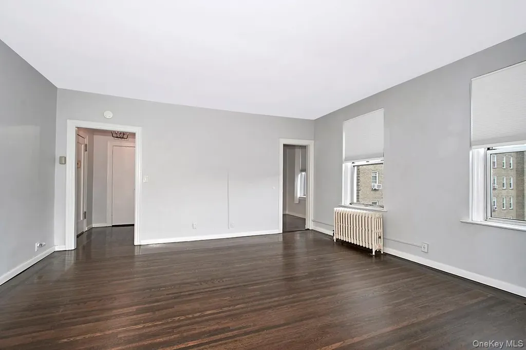 472 Gramatan Avenue Mount Vernon NY 10552