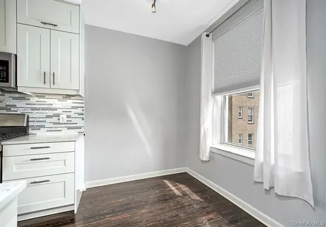 472 Gramatan Avenue Mount Vernon NY 10552