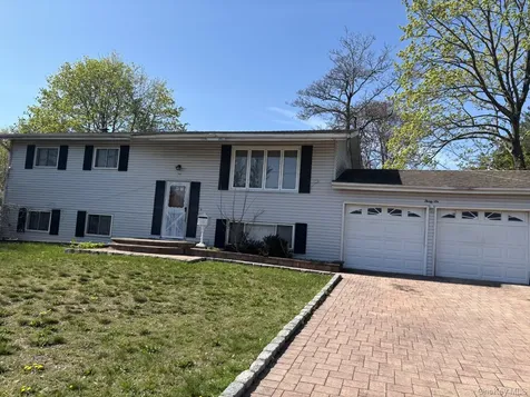 36 Clearview Drive Wyandanch NY 11798