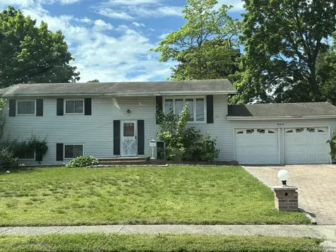 36 Clearview Drive Wyandanch NY 11798