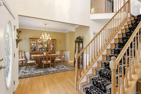 15 Scenicview Crescent Manorville NY 11949
