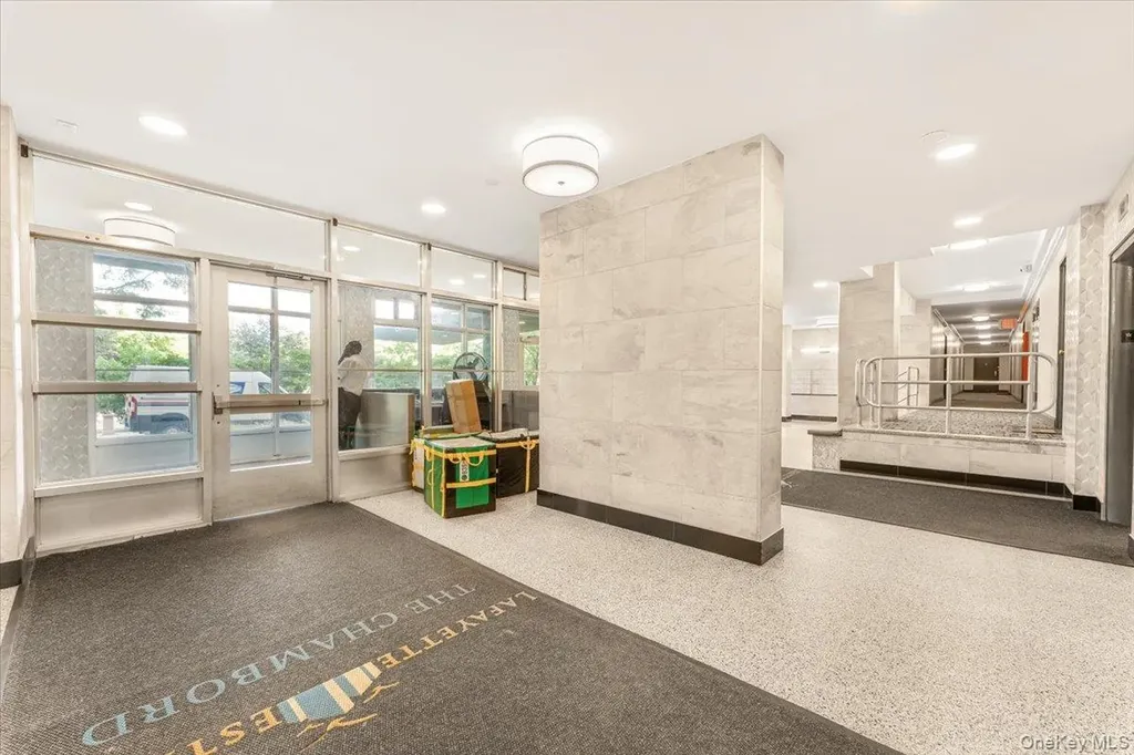 825 Morrison Avenue Bronx NY 10473