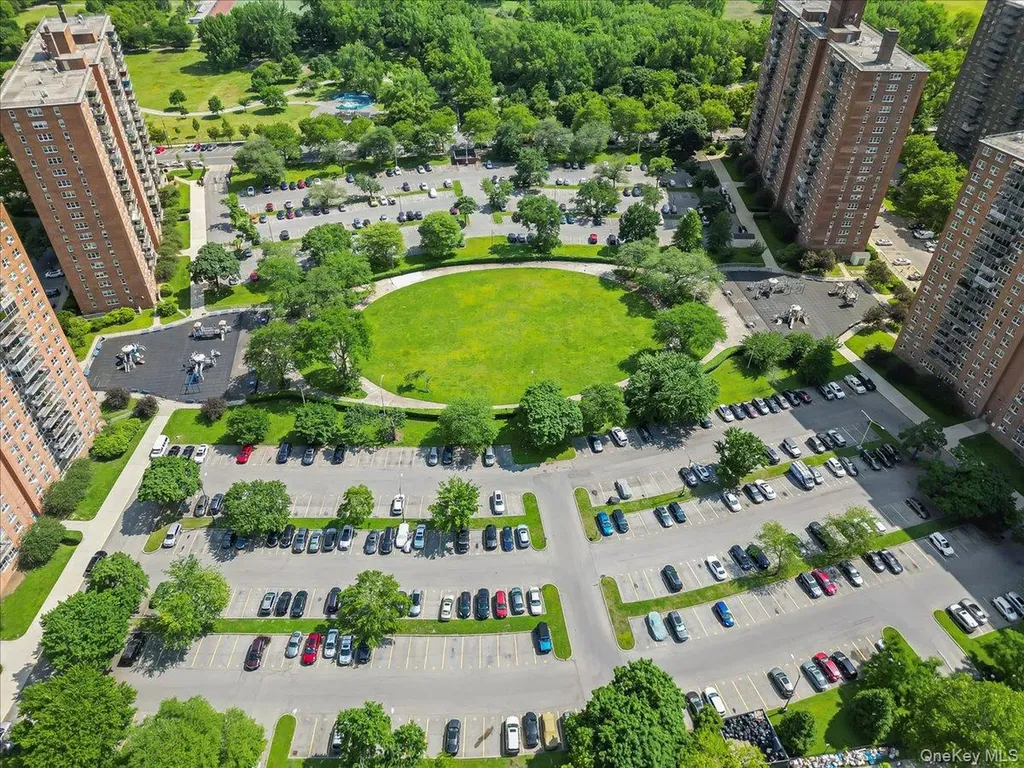 825 Morrison Avenue Bronx NY 10473