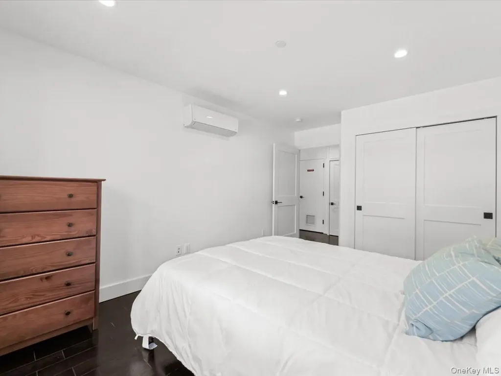 1440 31st Avenue Astoria NY 11106
