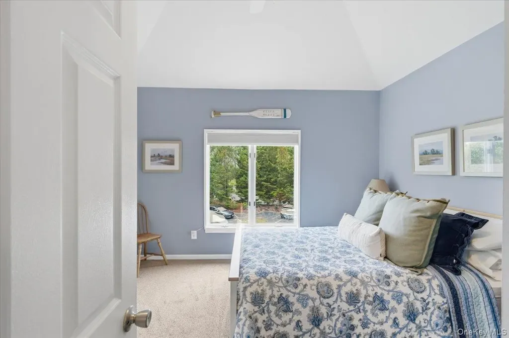 606 Fox Hill Drive Baiting Hollow NY 11933