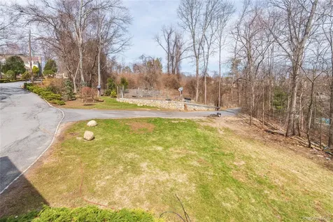 63 South Road Brewster NY 10509