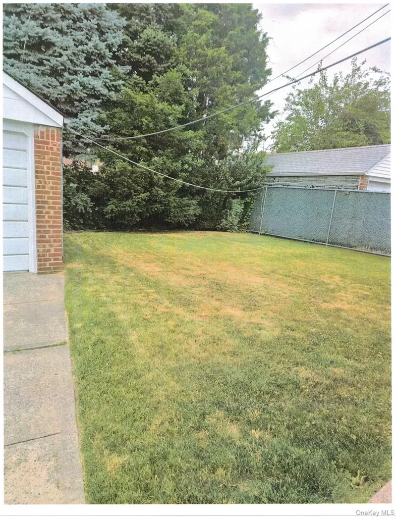 118-26 229 Cambria Heights NY 11412