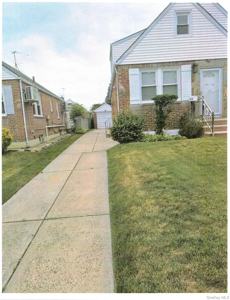 118-26 229 Cambria Heights NY 11412