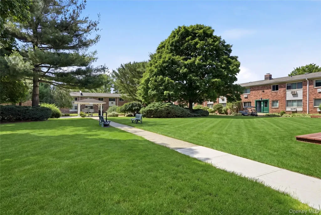 2449 Union Boulevard Islip NY 11751