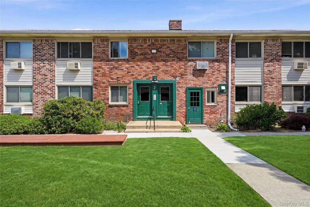 2449 Union Boulevard Islip NY 11751