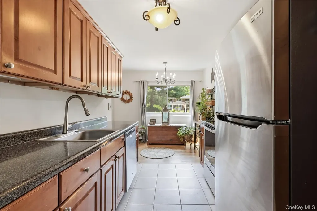 2449 Union Boulevard Islip NY 11751