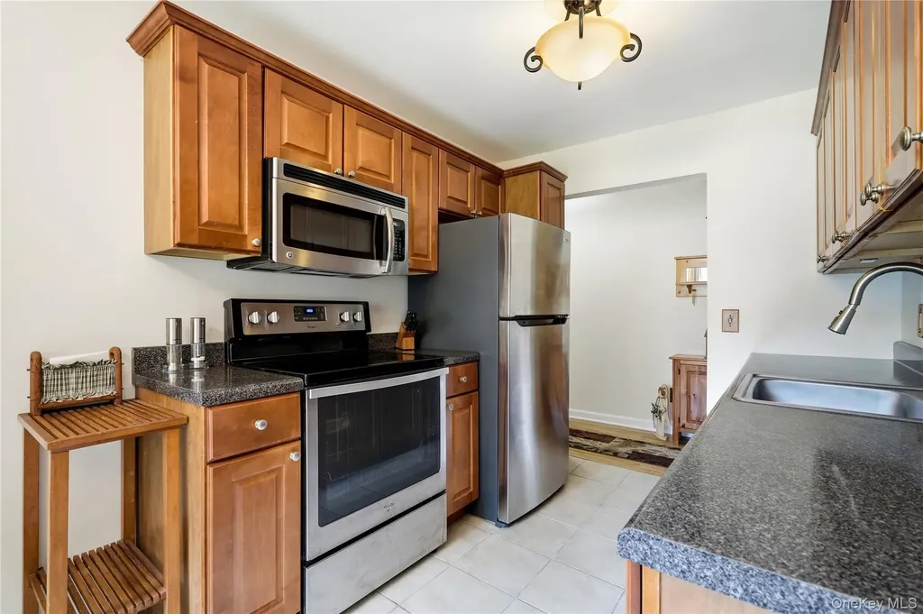 2449 Union Boulevard Islip NY 11751