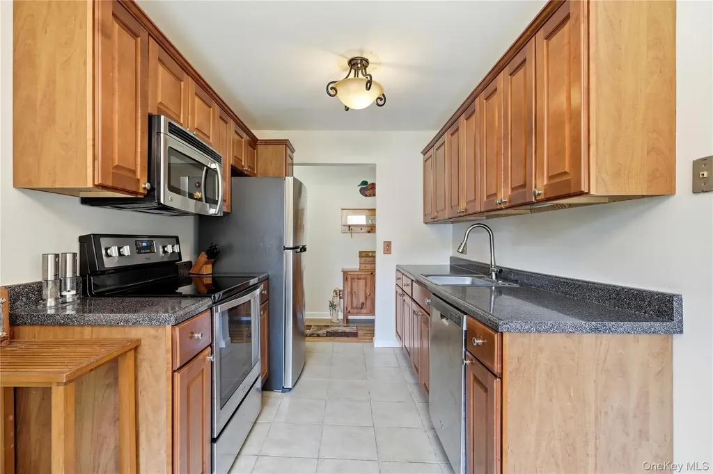 2449 Union Boulevard Islip NY 11751