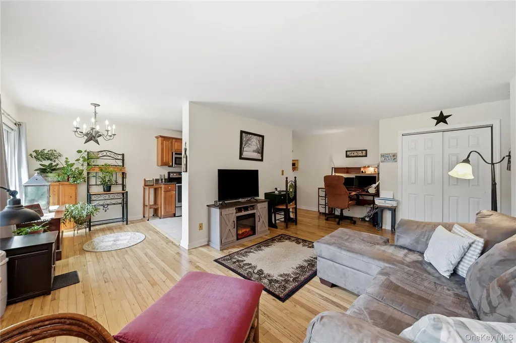 2449 Union Boulevard Islip NY 11751