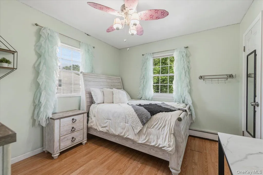 17 Nottingham Drive Wheatley Heights NY 11798