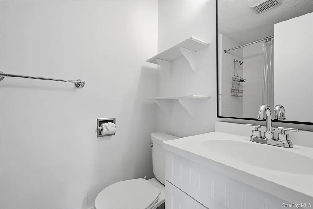 57 Moon Avenue Flanders NY 11901