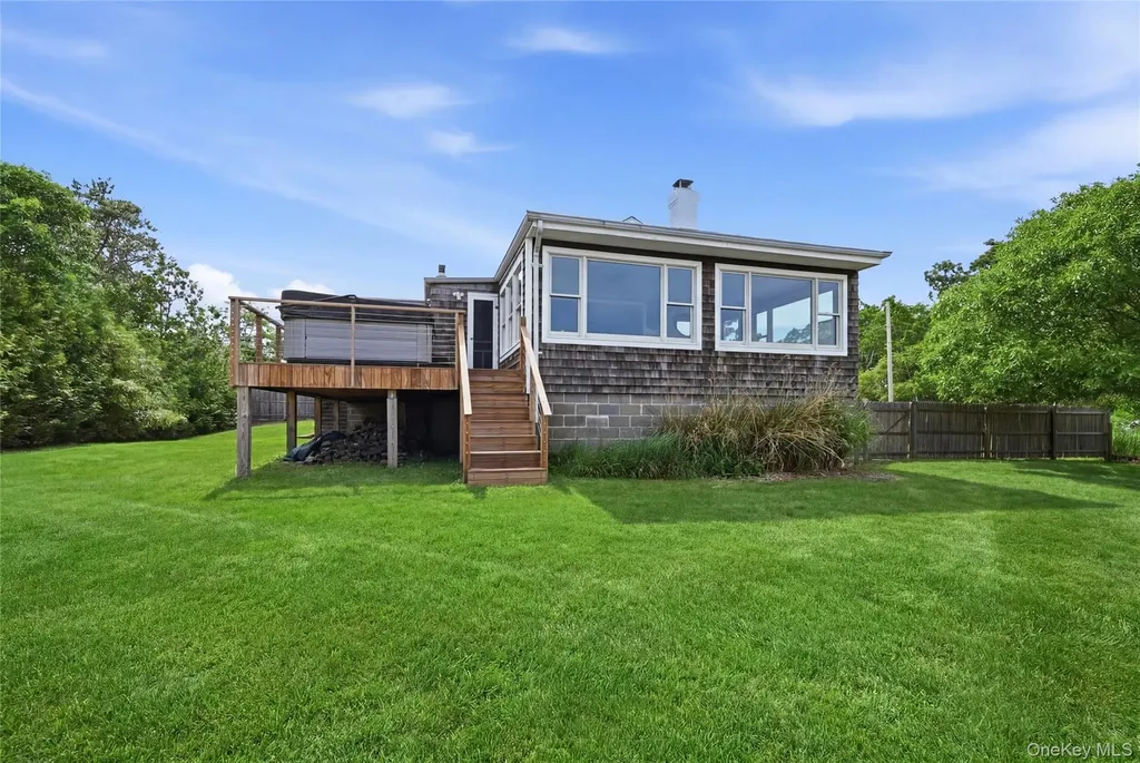 57 Moon Avenue Flanders NY 11901